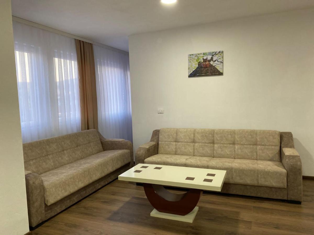 Vila Centar Mb Bed & Breakfast Sjenica Exterior foto