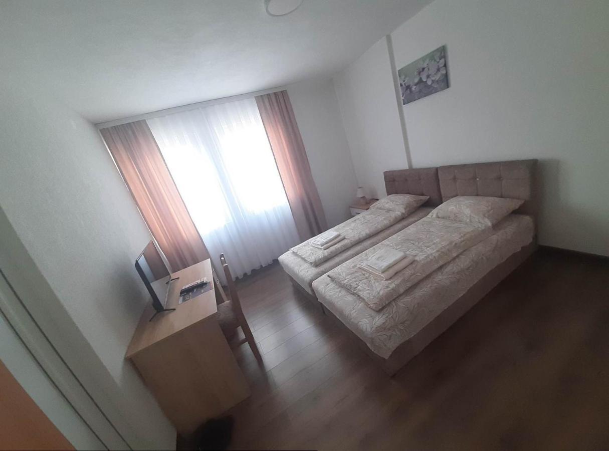 Vila Centar Mb Bed & Breakfast Sjenica Exterior foto