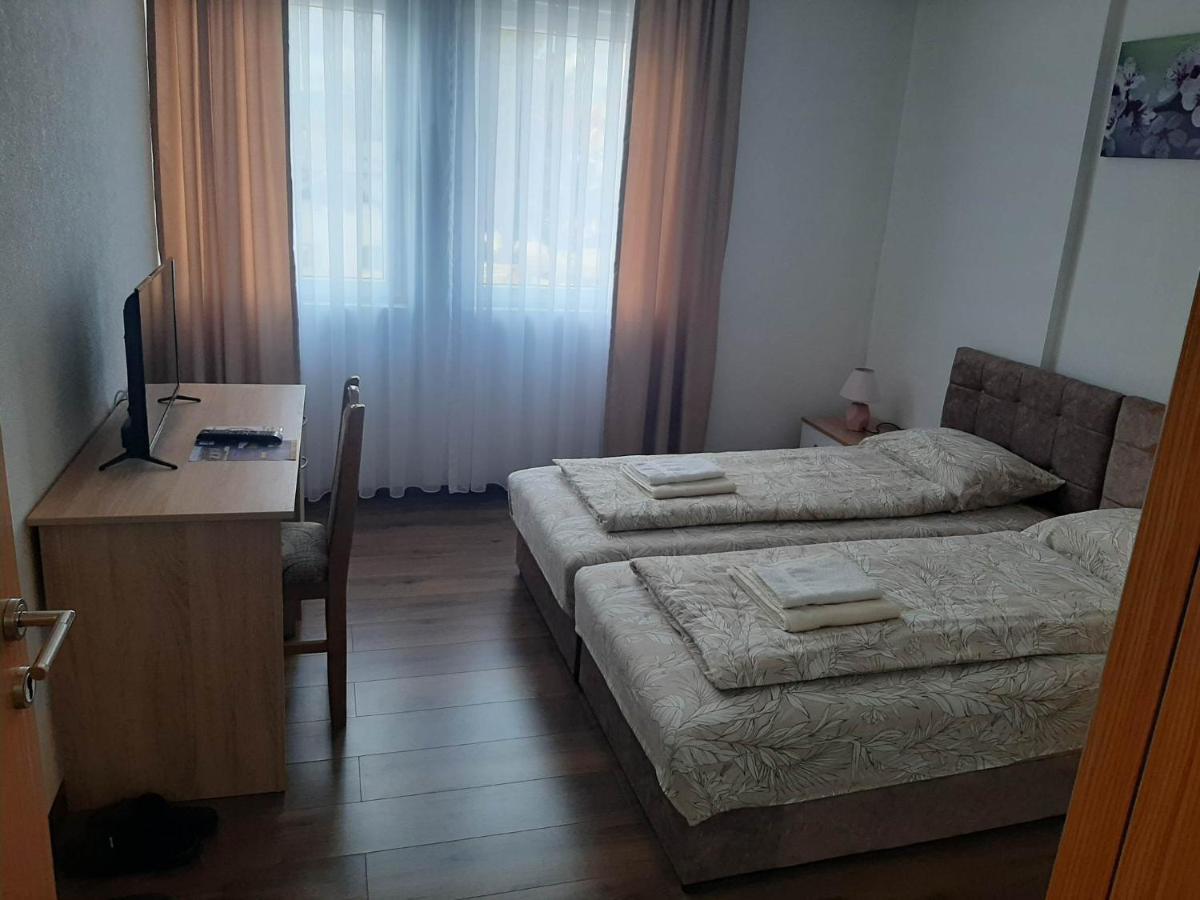 Vila Centar Mb Bed & Breakfast Sjenica Exterior foto